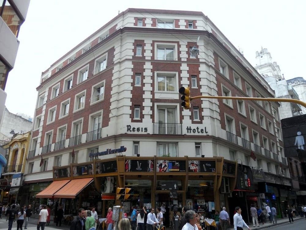 Regis Orho Hotel