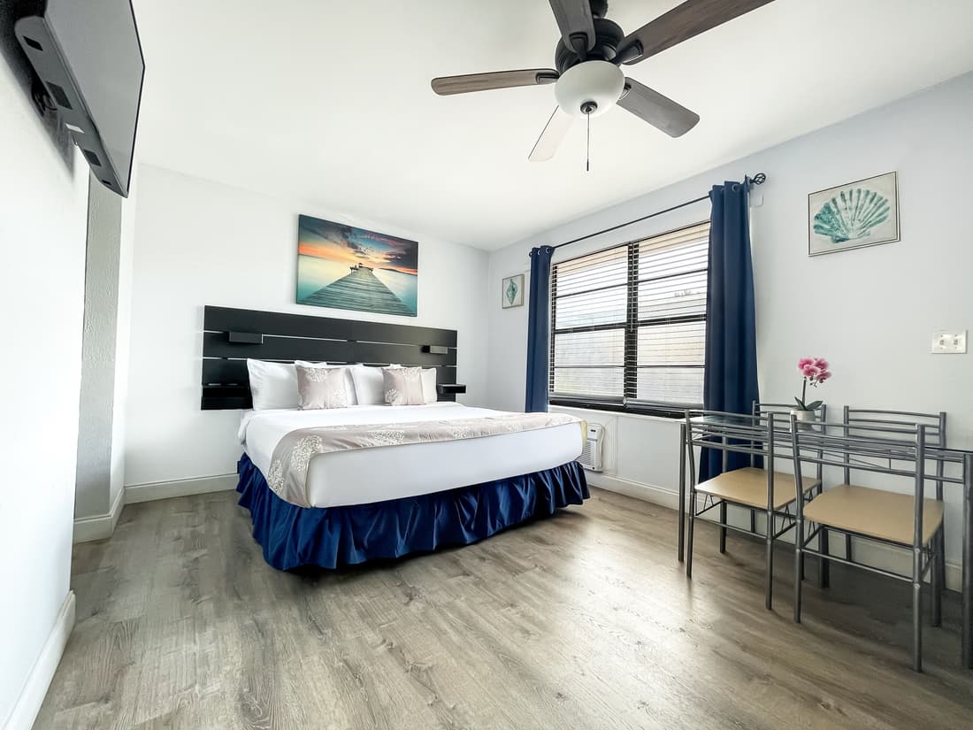 Silver Spray Motel