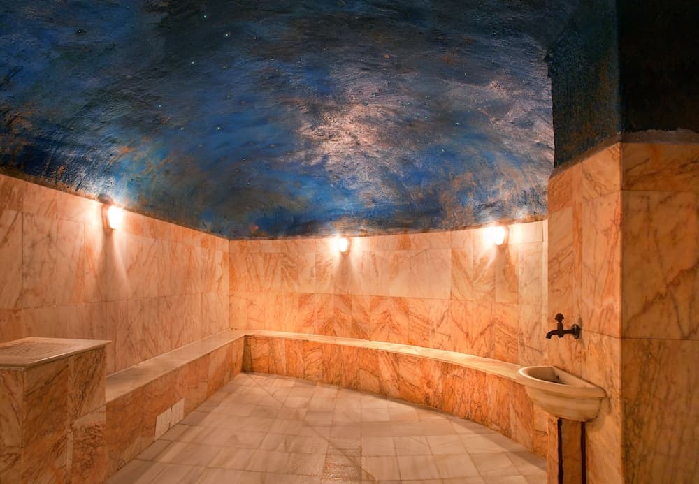 Hotel ILUNION Les Corts Spa