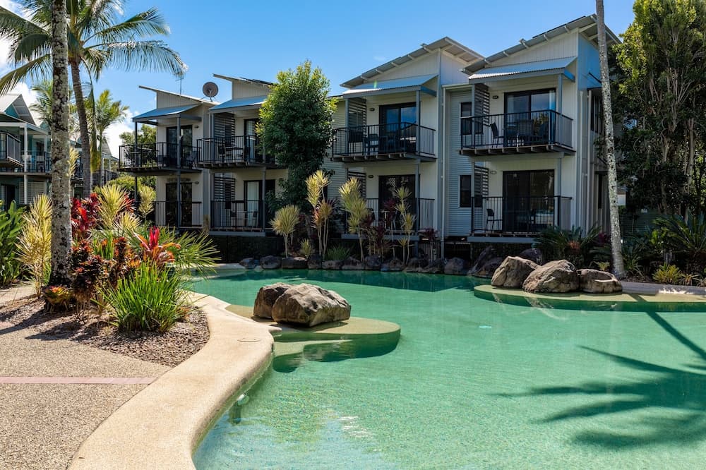 Noosa Lakes Resort