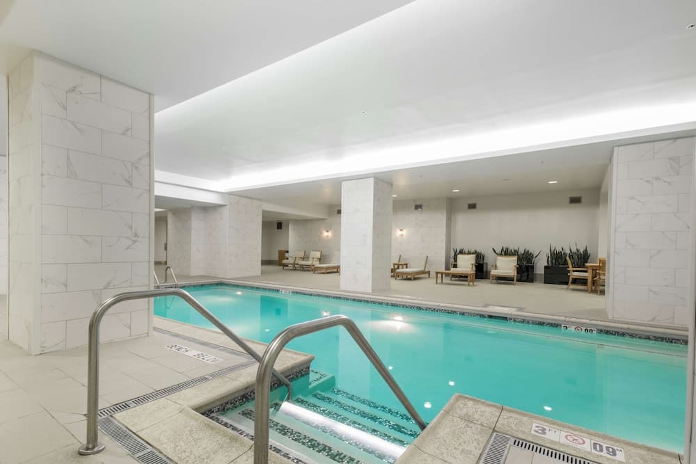 Embassy Suites Louisville Downtown
