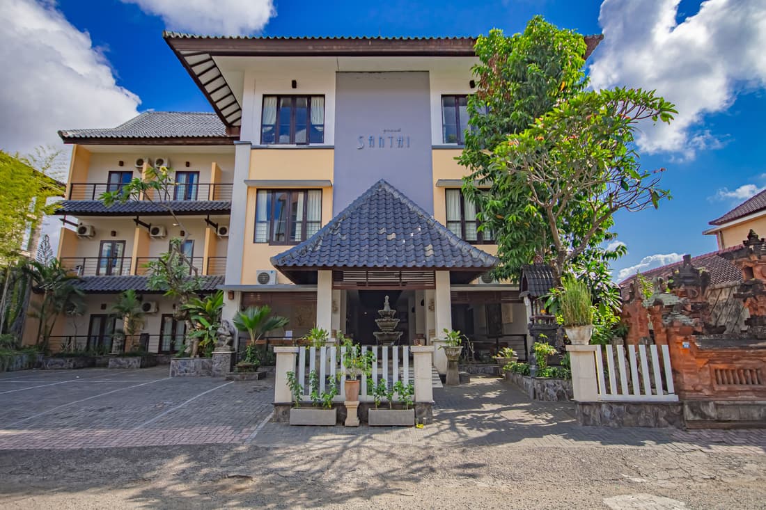 Grand Santhi Hotel