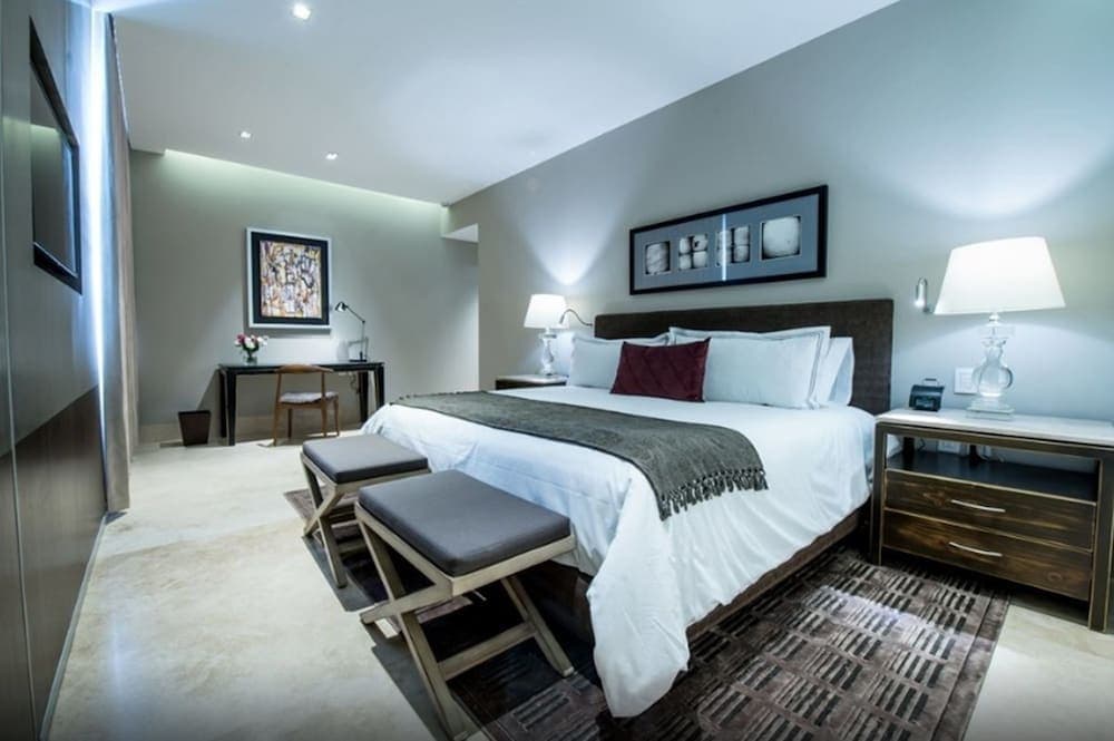 Square Small Luxury Hotel - Nuevo Consulado