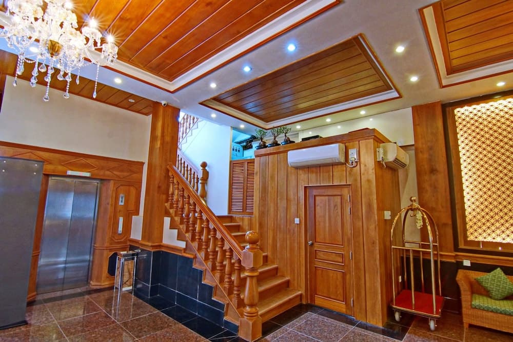 Royal Pearl Hotel