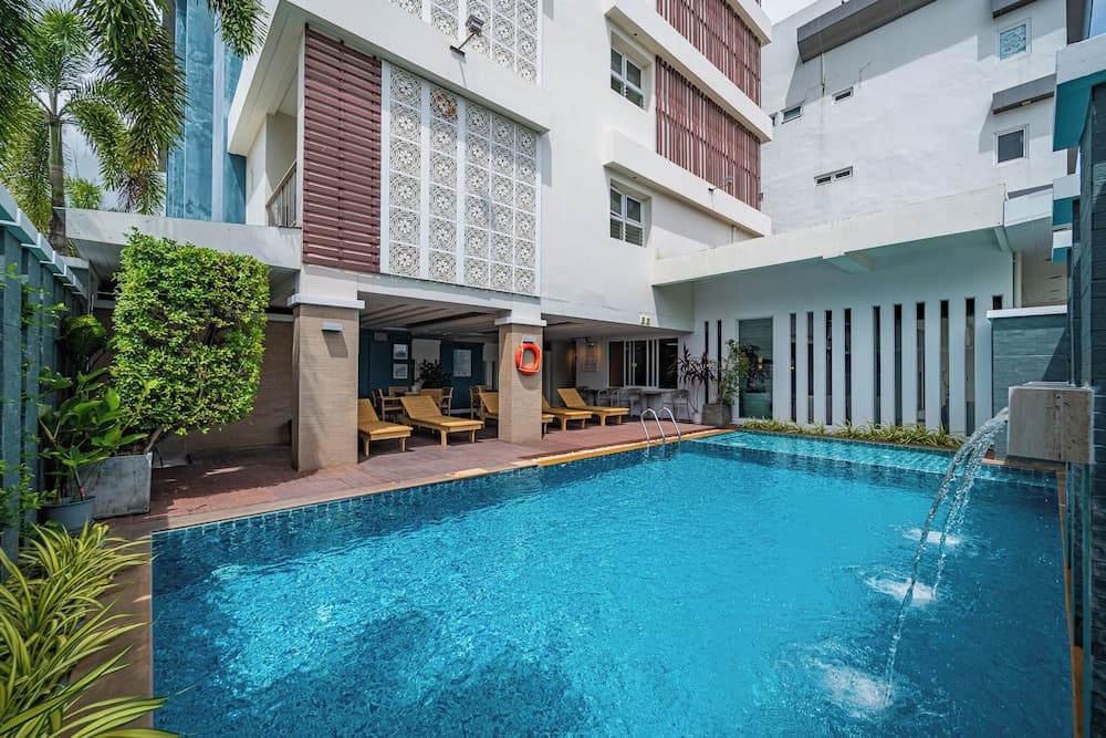 Ratana Hotel Rassada