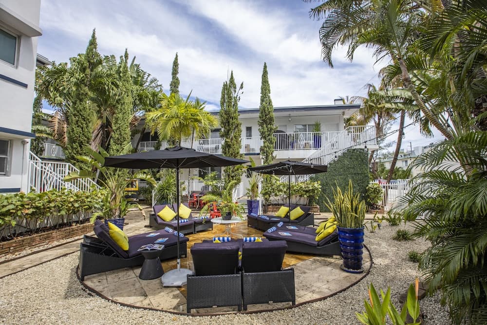 Beachside All Suites Hotel, a South Beach Group Hotel
