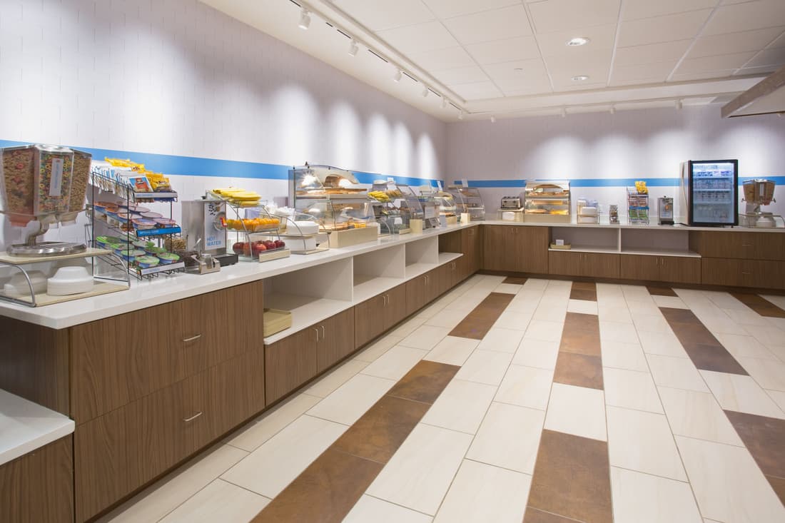 Holiday Inn Express & Suites Austin NW - Four Points by IHG