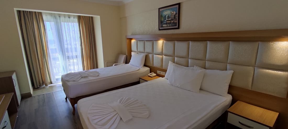 Oz Hotels İncekum Beach Resort