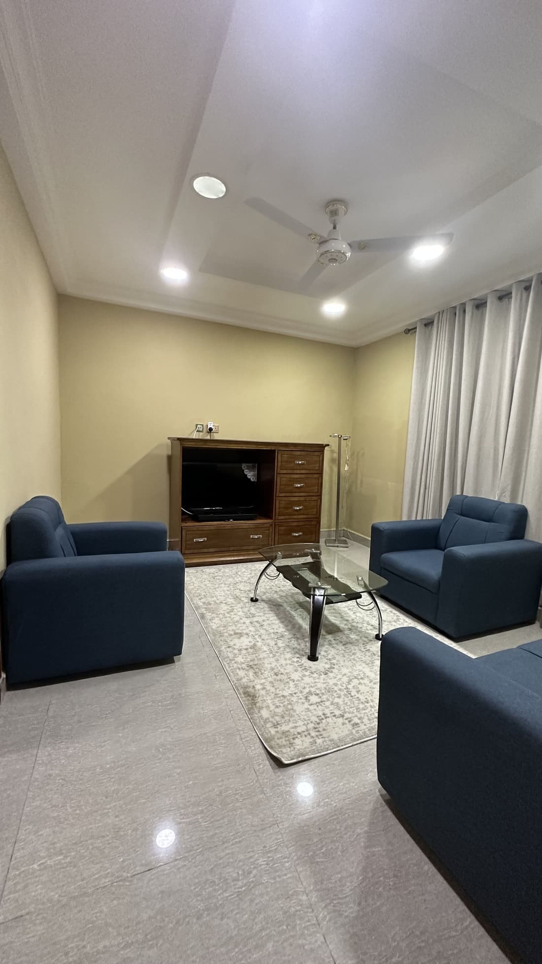ACHIE SUITES