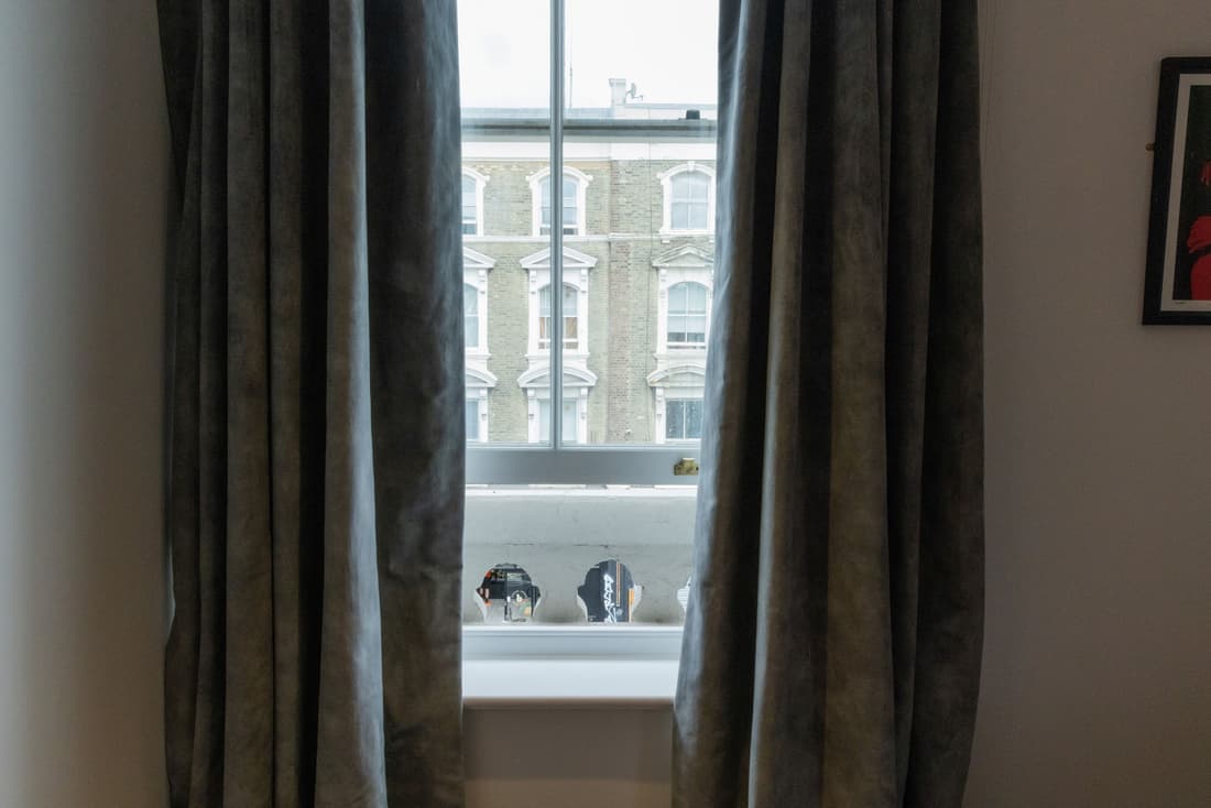 THE KNIGHT OF NOTTINGHILL