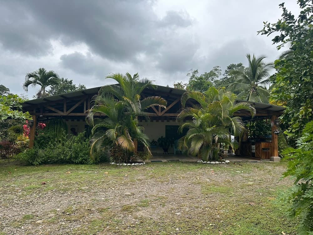 Riverside Lodge