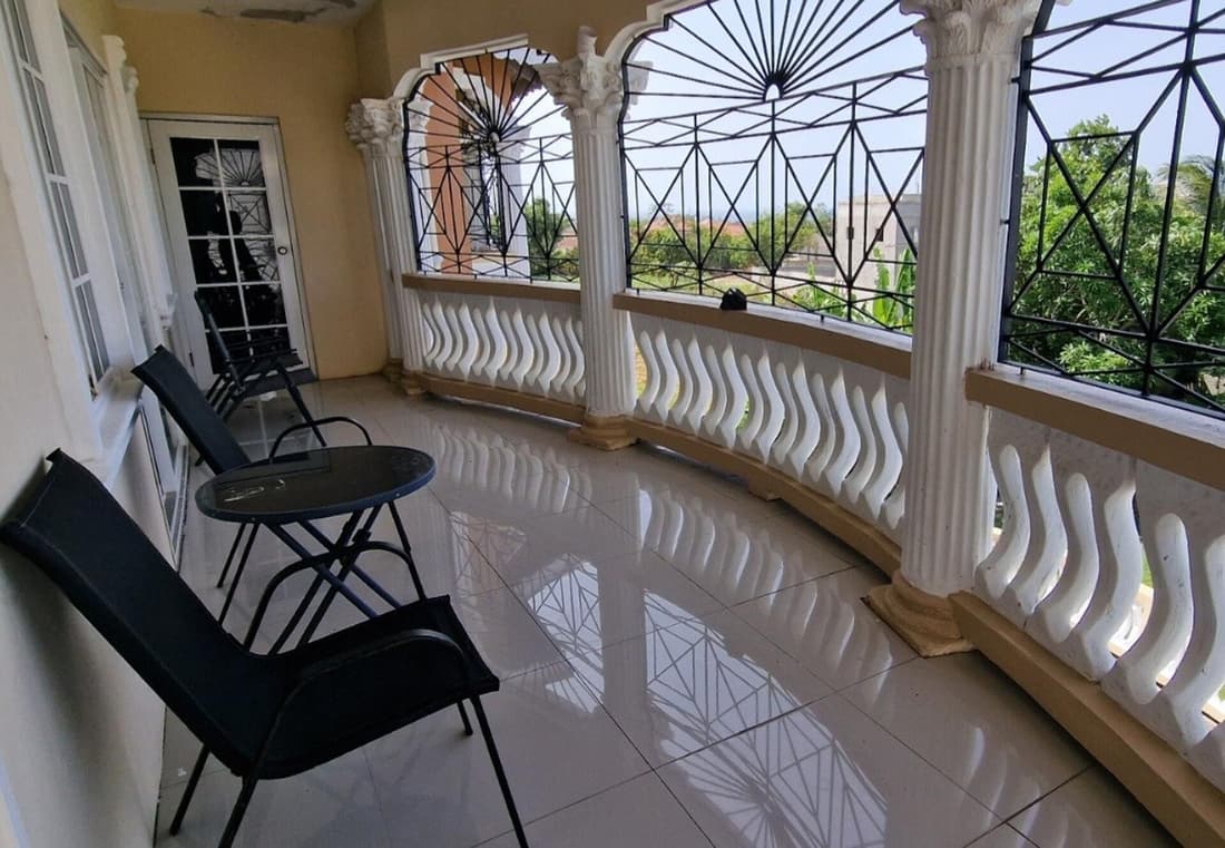 3-bed Sea View House in Priory St Ann