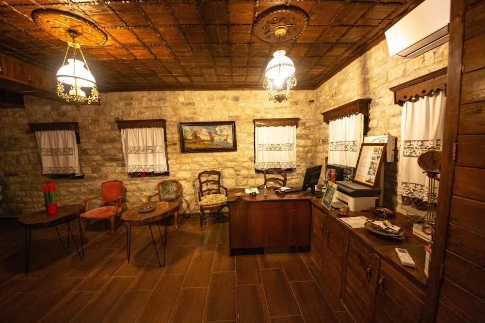 BERAT CASTLE HOTEL