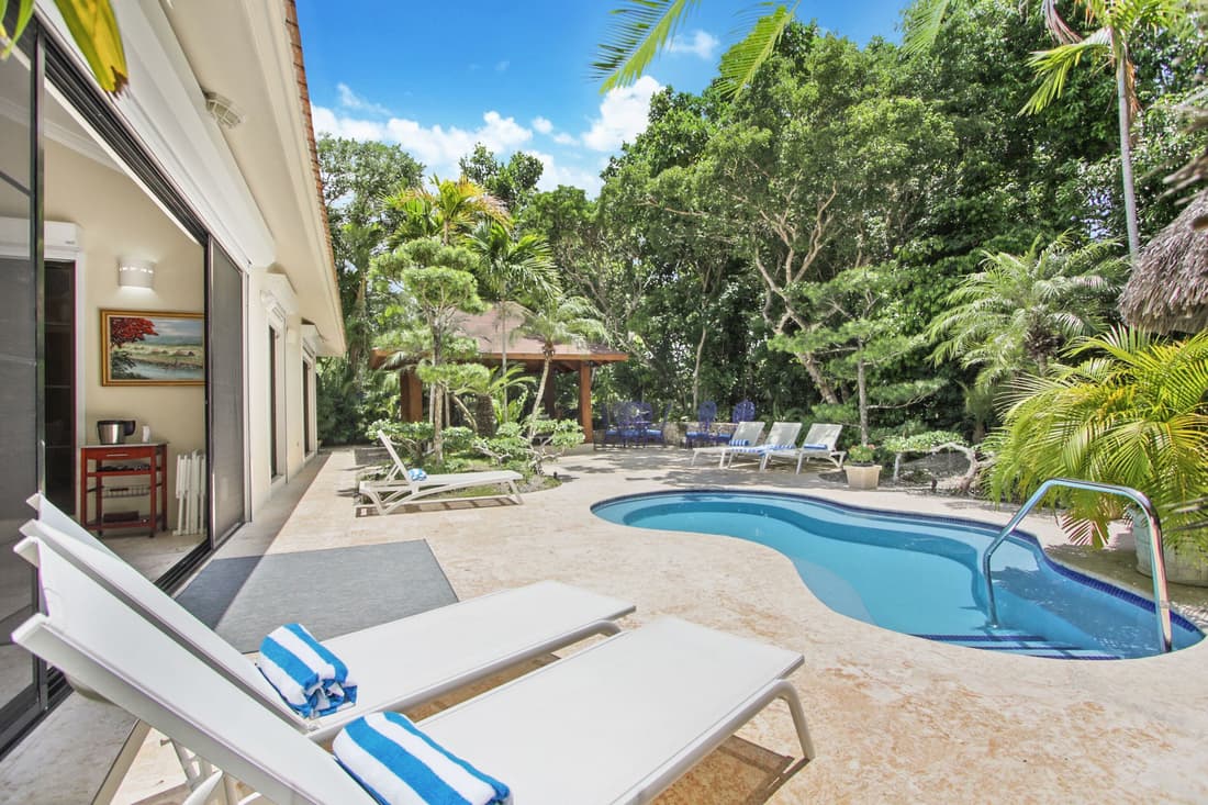 4-BR Pool Villa - Garden & Beach Access