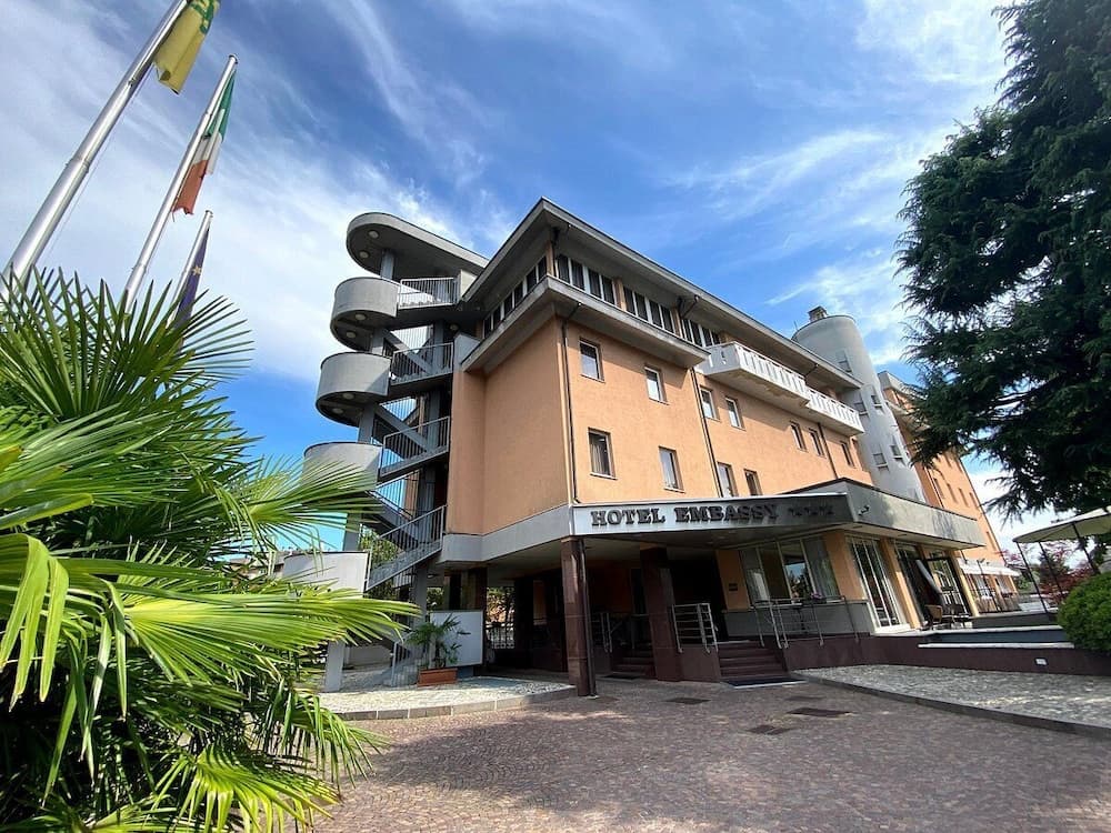 HOTEL EMBASSY PERO