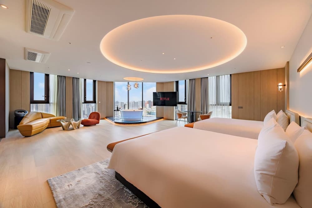 JeJu Bolton Hotel
