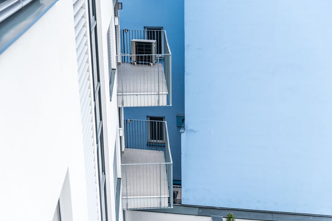 City Castle Apartments Parking
