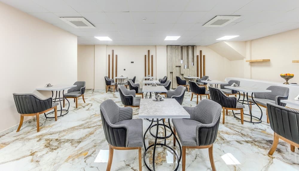 The Business Class Hotel