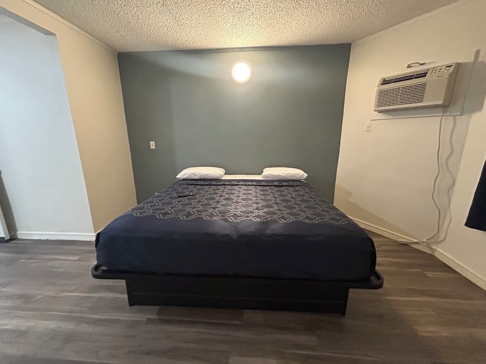 Budget Inn Hollywood