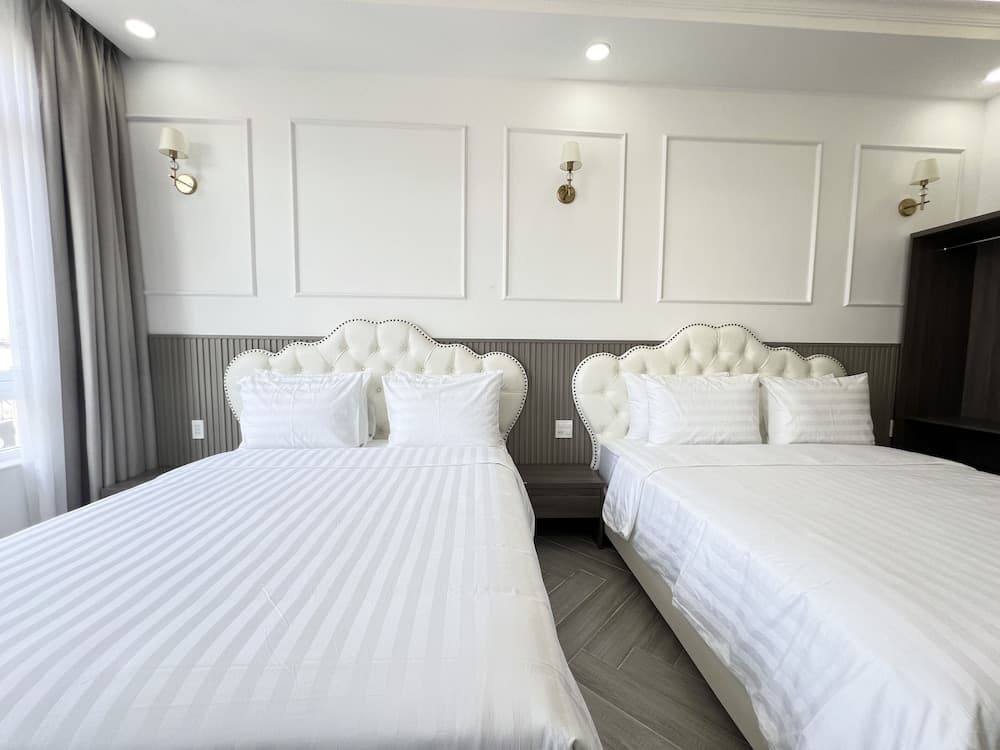 Paris Hotel