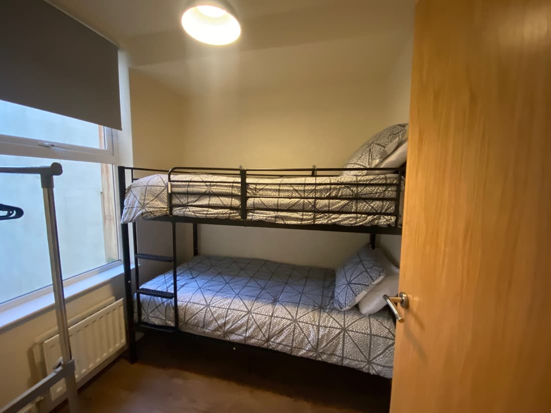 City Apartment - Sleeps 4 & Parking