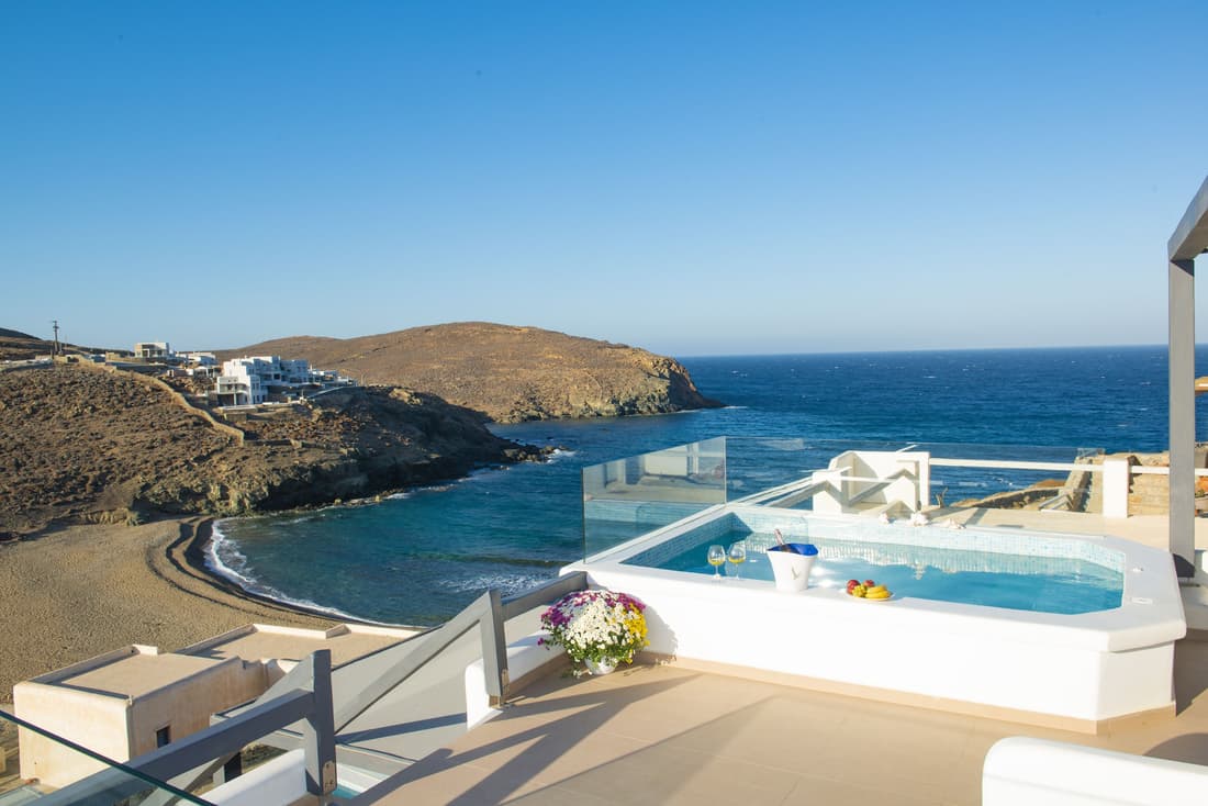 Myrsini's Luxury Suites