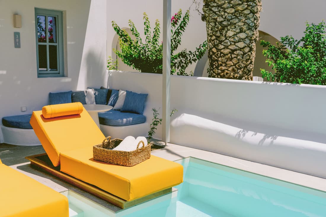 Mr and Mrs White Paros Suites and more