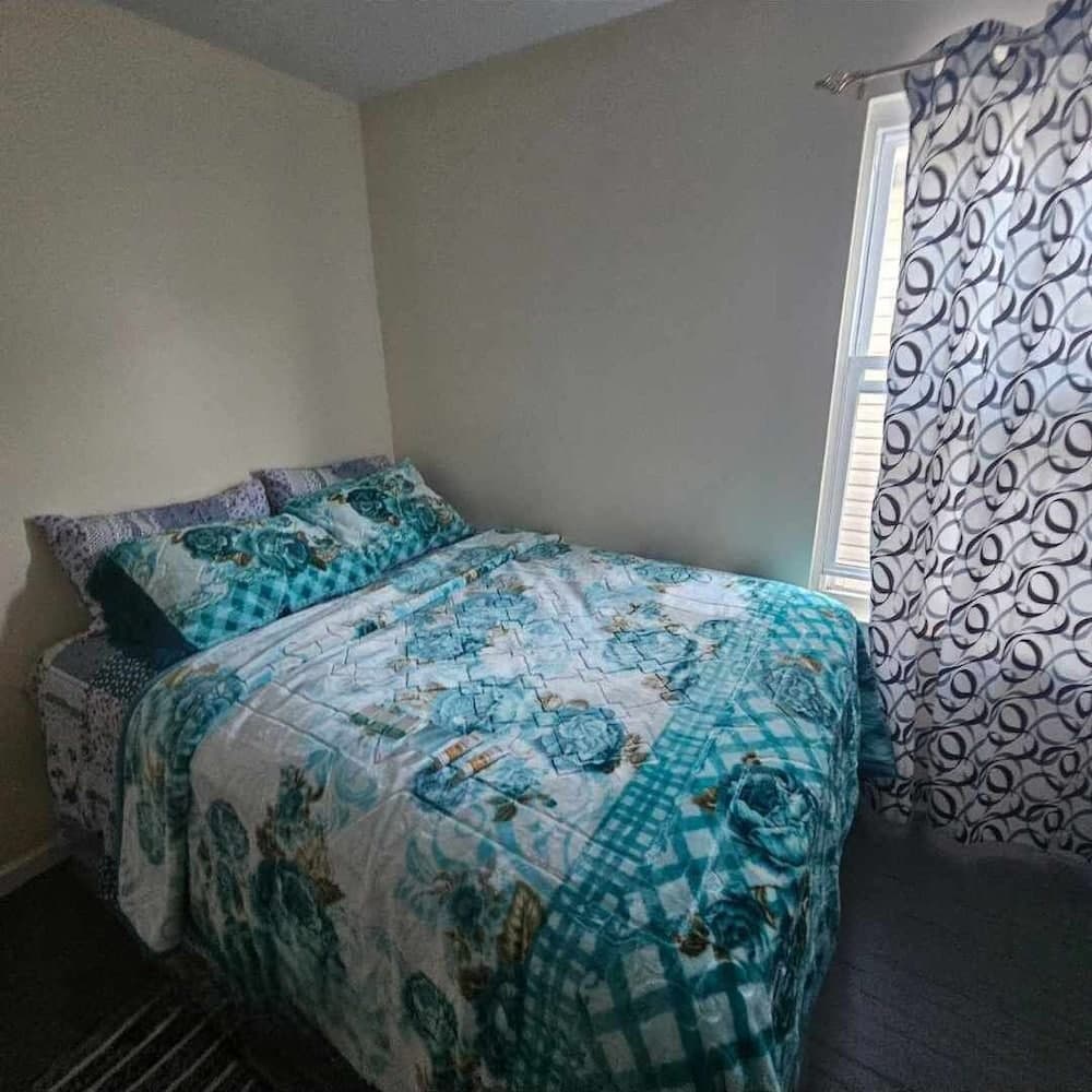 Room H Divine Villa and Resorts