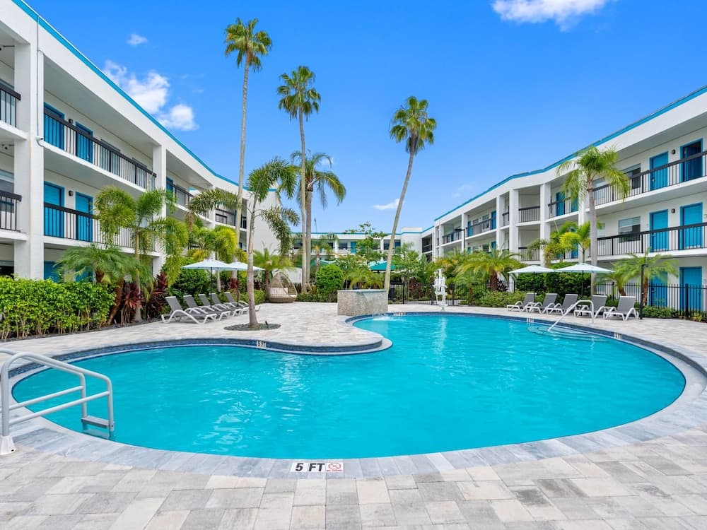 OASIS BAY SUITES, Tampa, Busch Gardens, USF