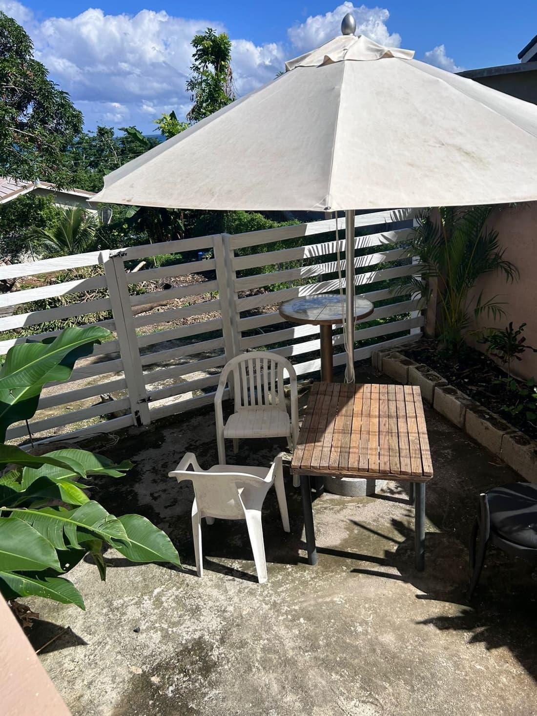 Adorable 1Bed Cottage Walk to the Beach