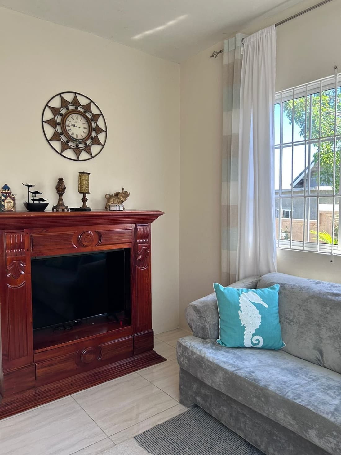 Adorable 1Bed Cottage Walk to the Beach