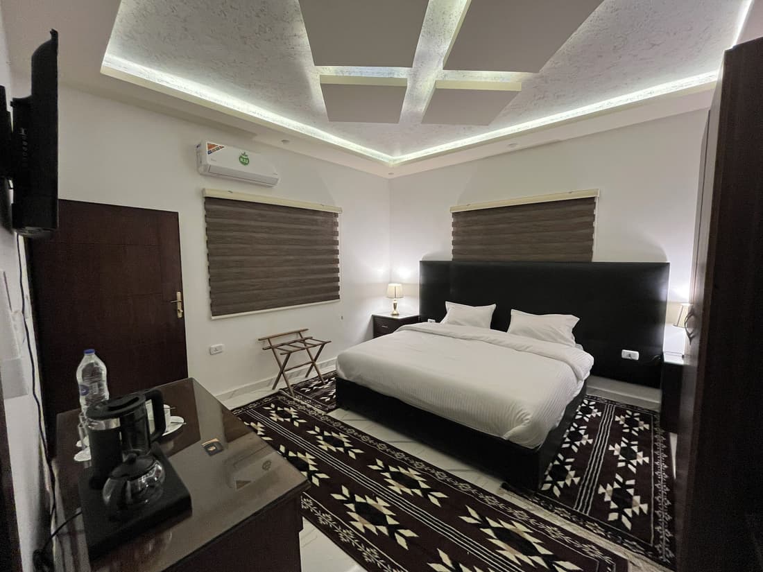 Mansi Residence