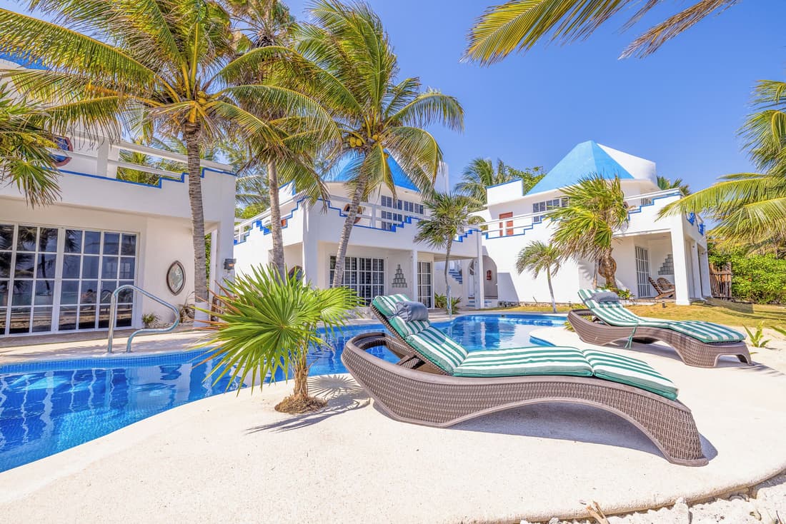 Casa Cenote Hotel