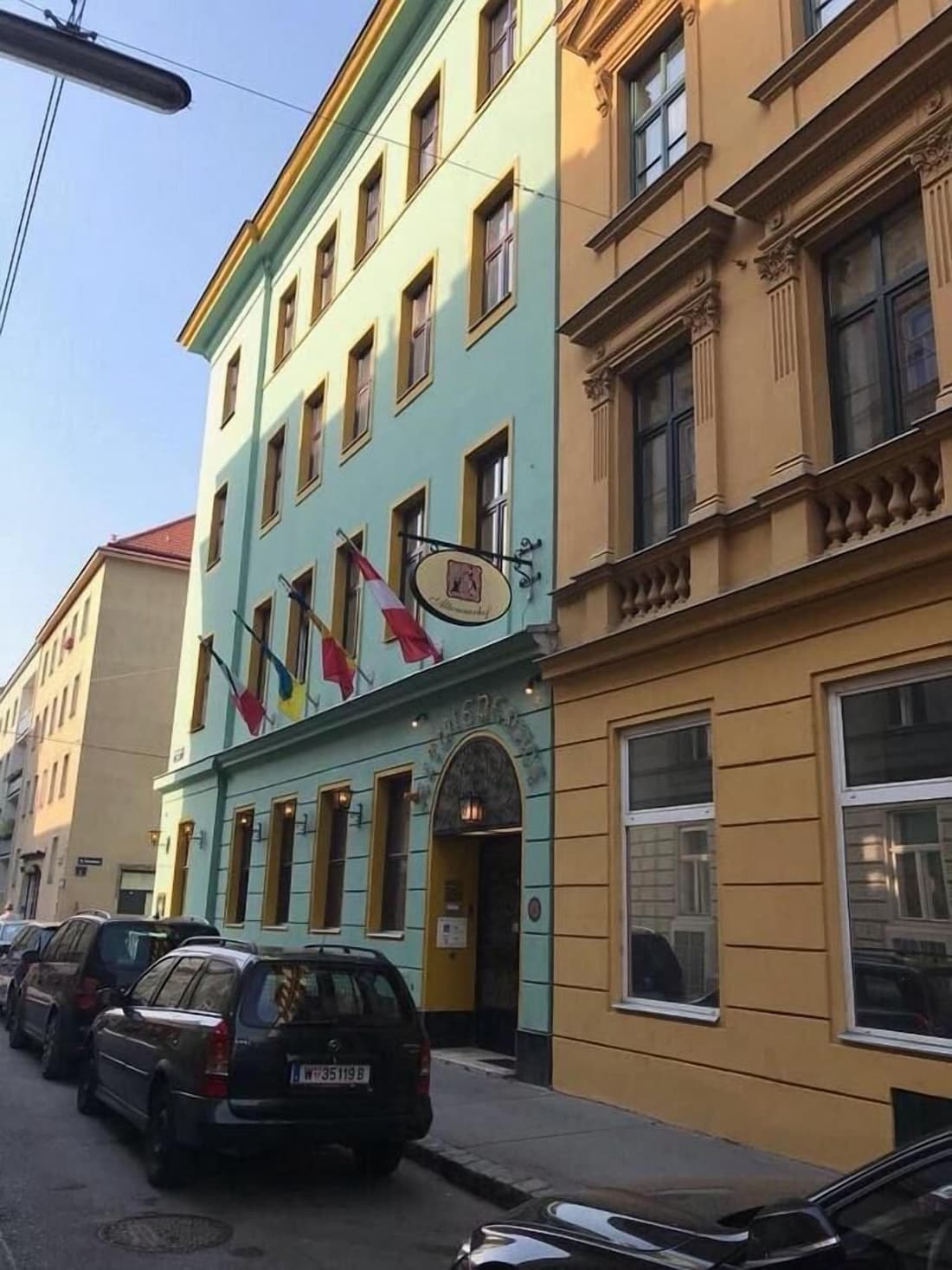 Hotel Viki