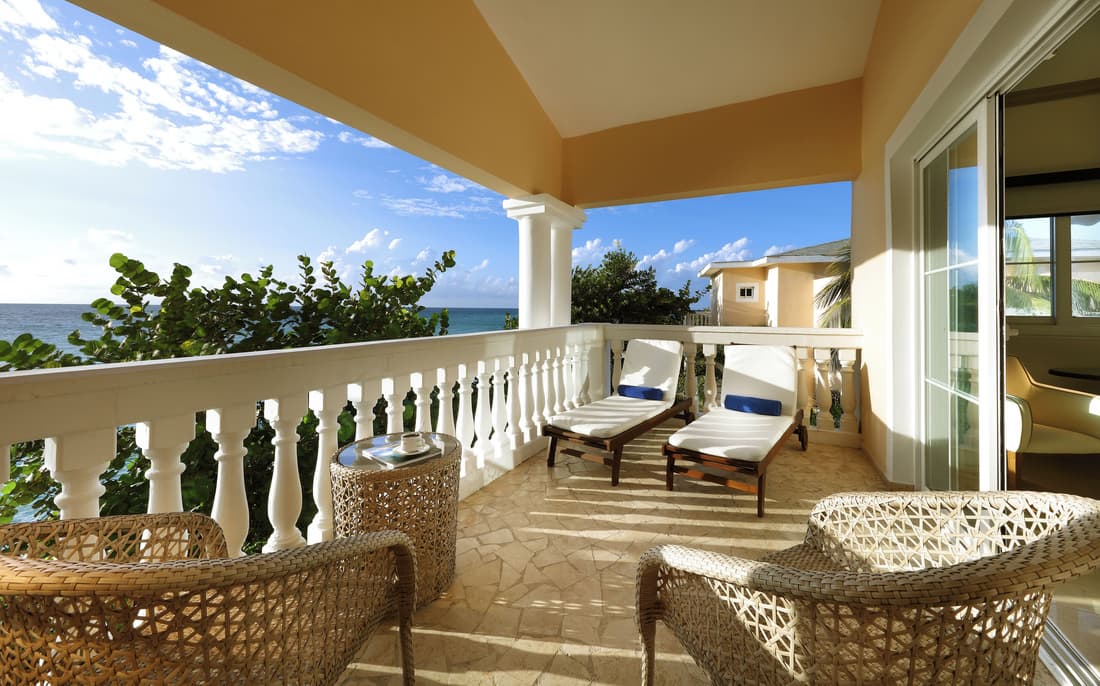 The Signature Level At Grand Palladium Lady Hamilton Resort & Spa