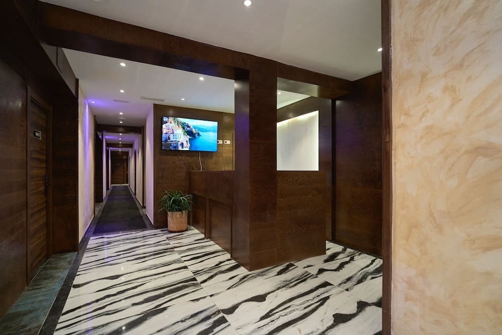 HOTEL DORSETT
