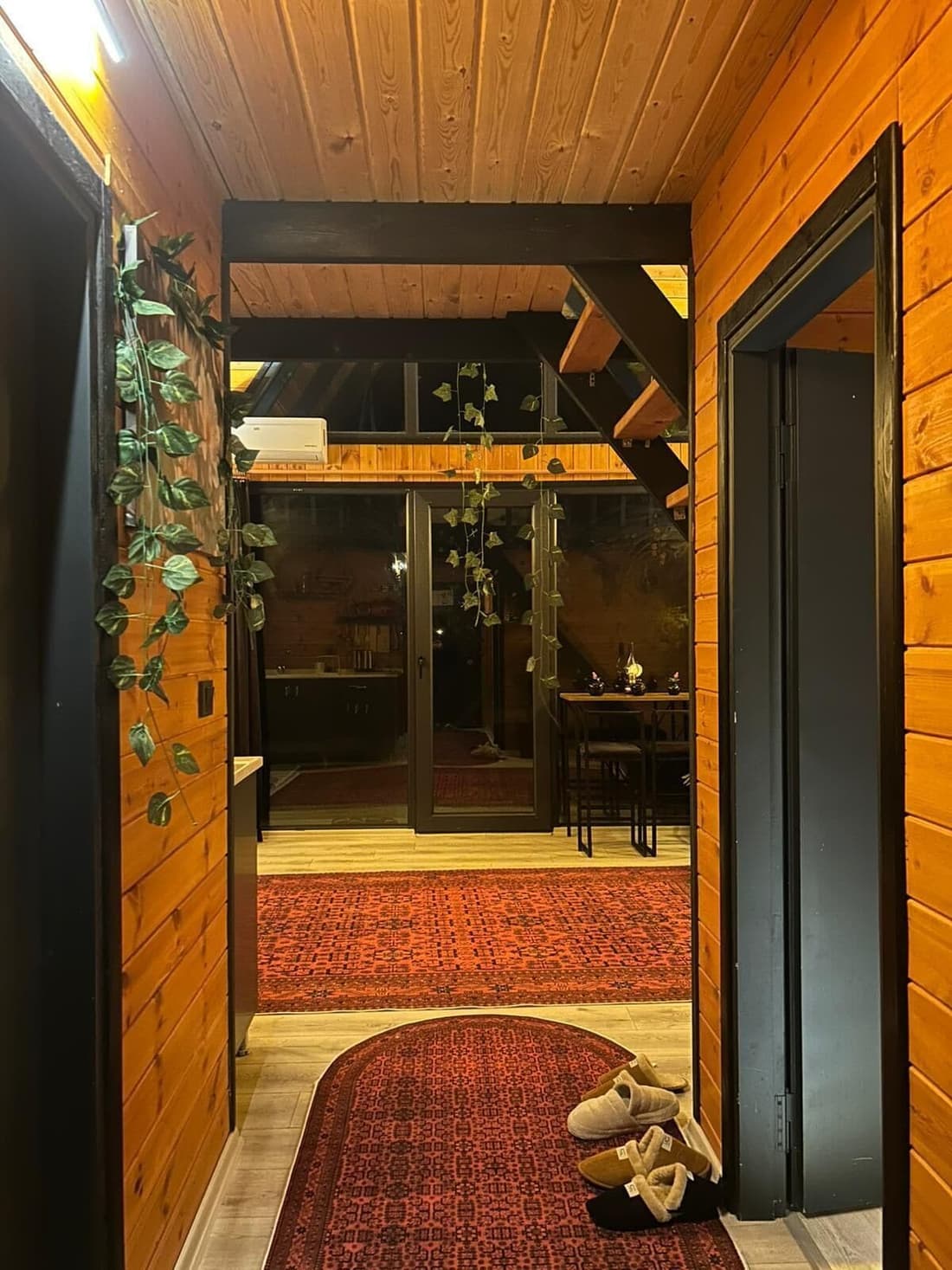 MİRA BUNGALOV