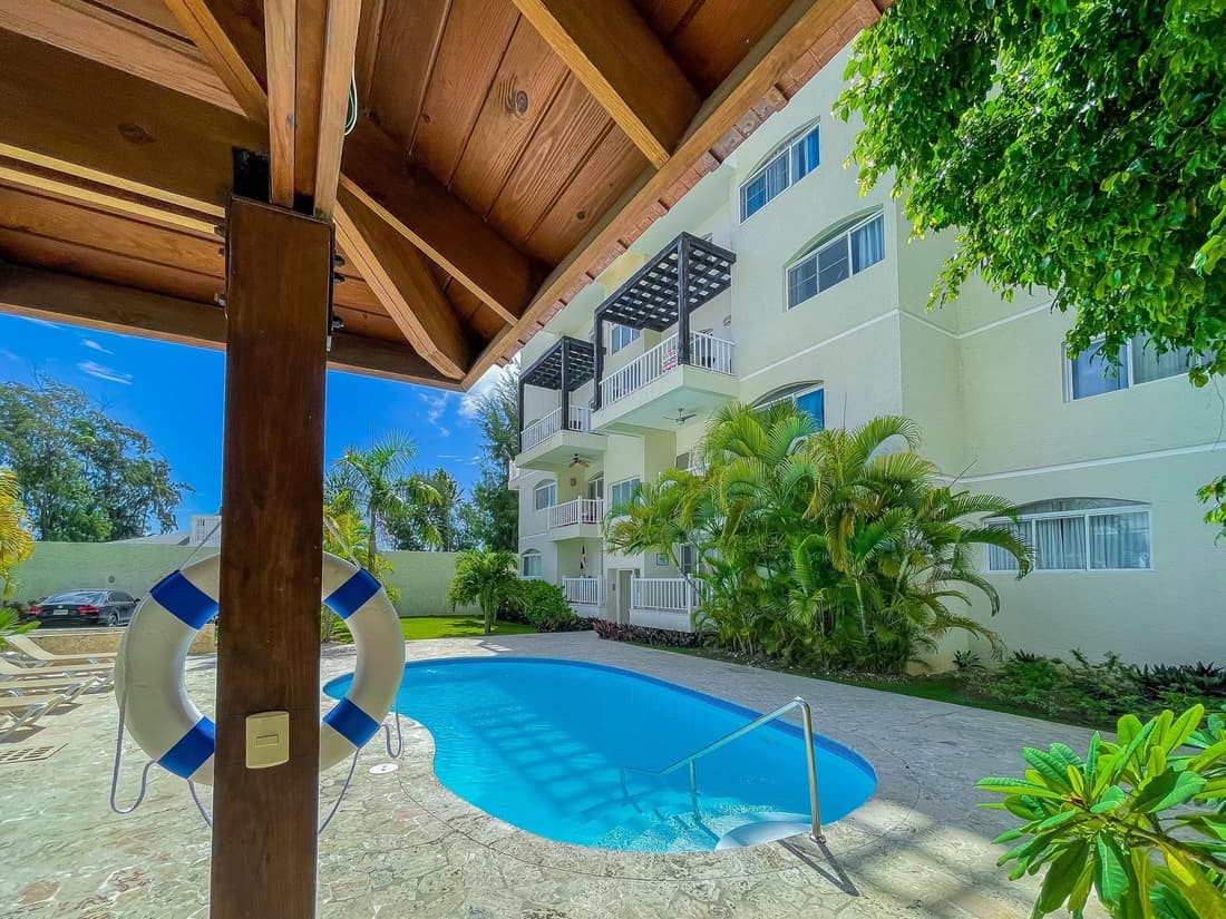 Cute Apartment Only Steps From the Beach