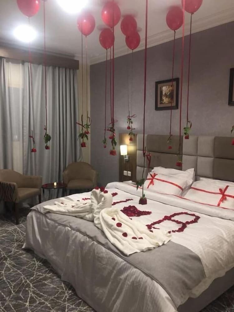 Delights Inn - Green Oasis Hotel