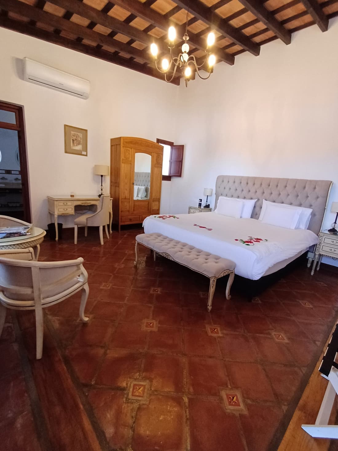 Iraola Hotel Boutique