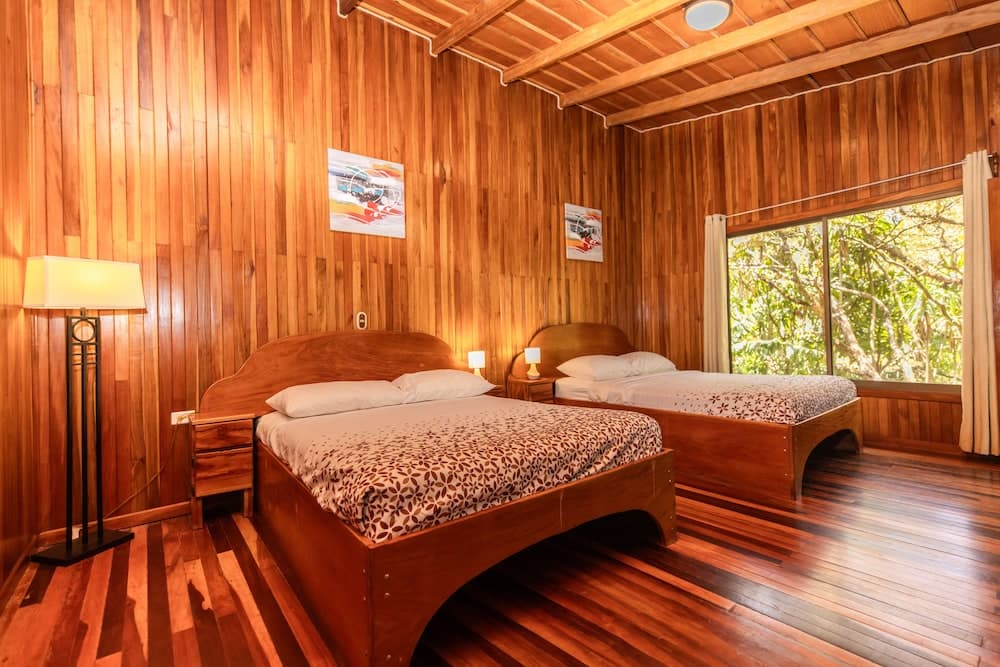 Jaguarundi Lodge