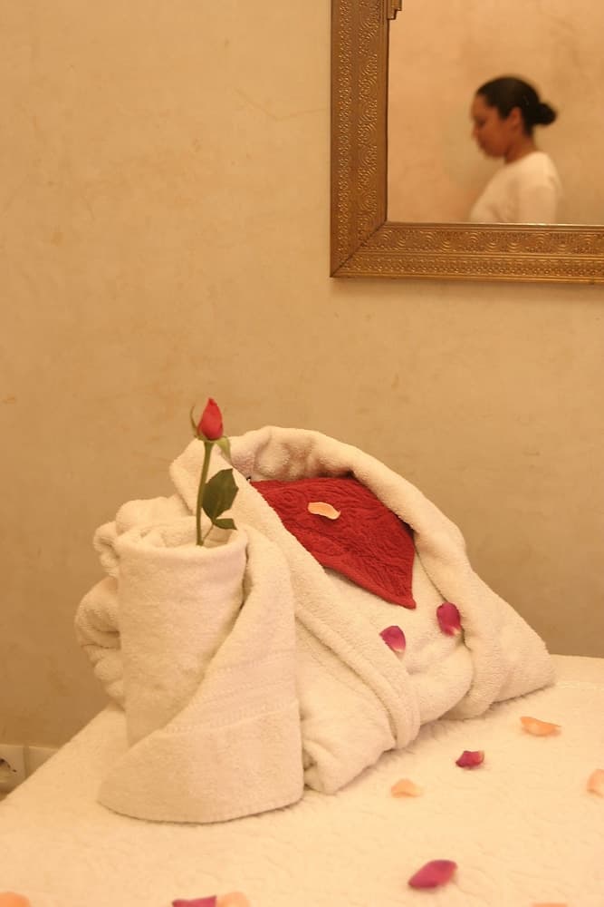 Riad Amina