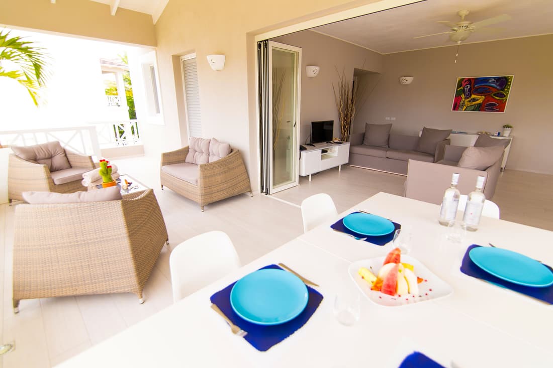 TRACADERO Beach Club and Holidays Rentals