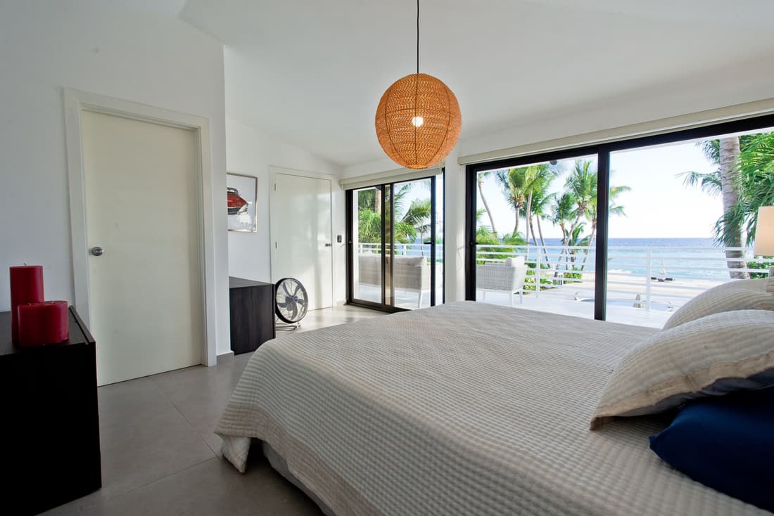 TRACADERO Beach Club and Holidays Rentals