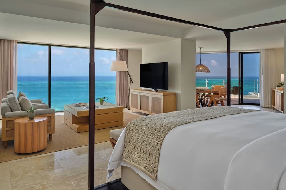 The St. Regis Aruba Resort