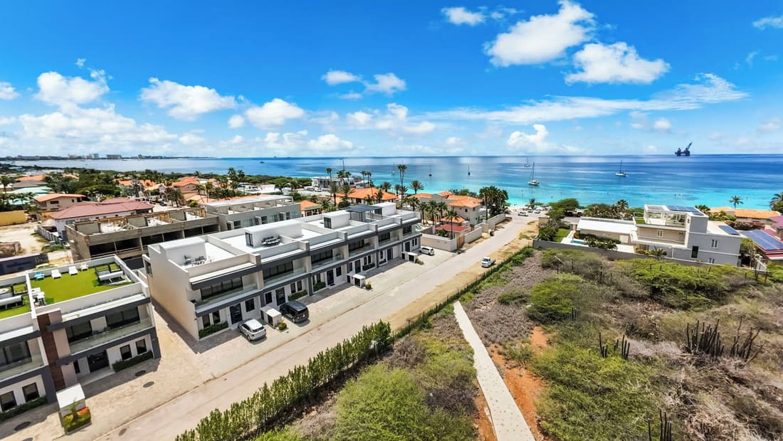 Catalina Residence Apt 3 - L.g. Smith Boulevard 546-j