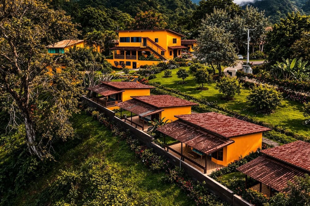 El Santuario Ecolodge