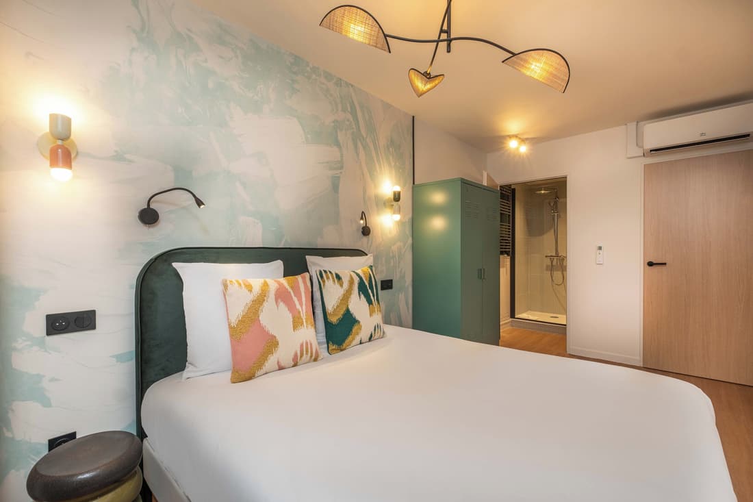 West Paris Suite