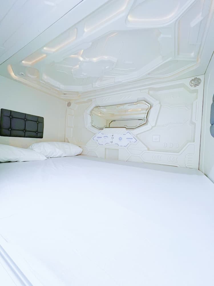 Hostel Space Capsule