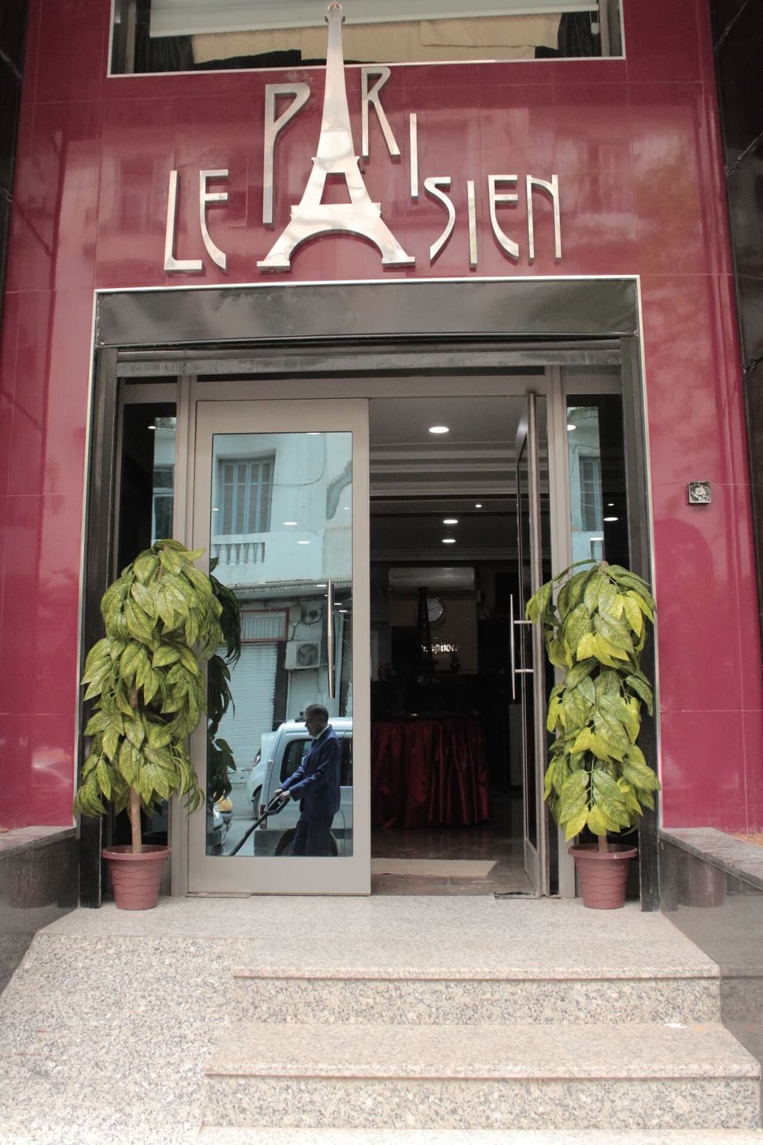 Le Parisien Tunis